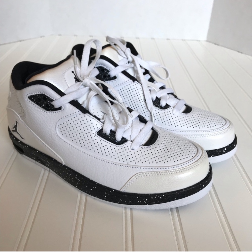 Nike Jordan After Game Athletic Shoes 428825-103 white black leather 7.5